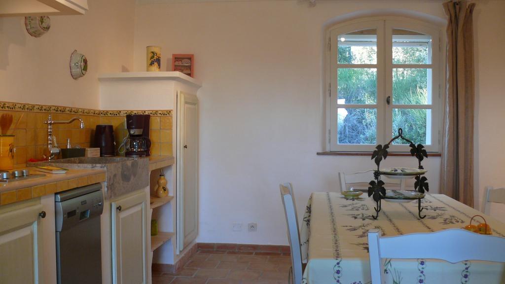 Вилла Les Bastides De L'Auviduery Moissac-Bellevue Экстерьер фото