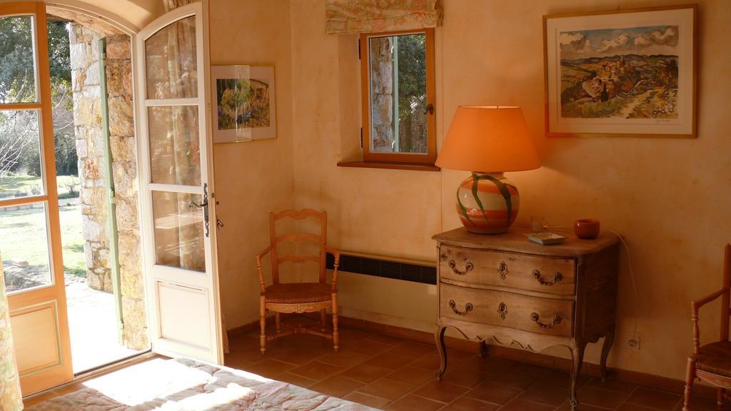 Вилла Les Bastides De L'Auviduery Moissac-Bellevue Экстерьер фото